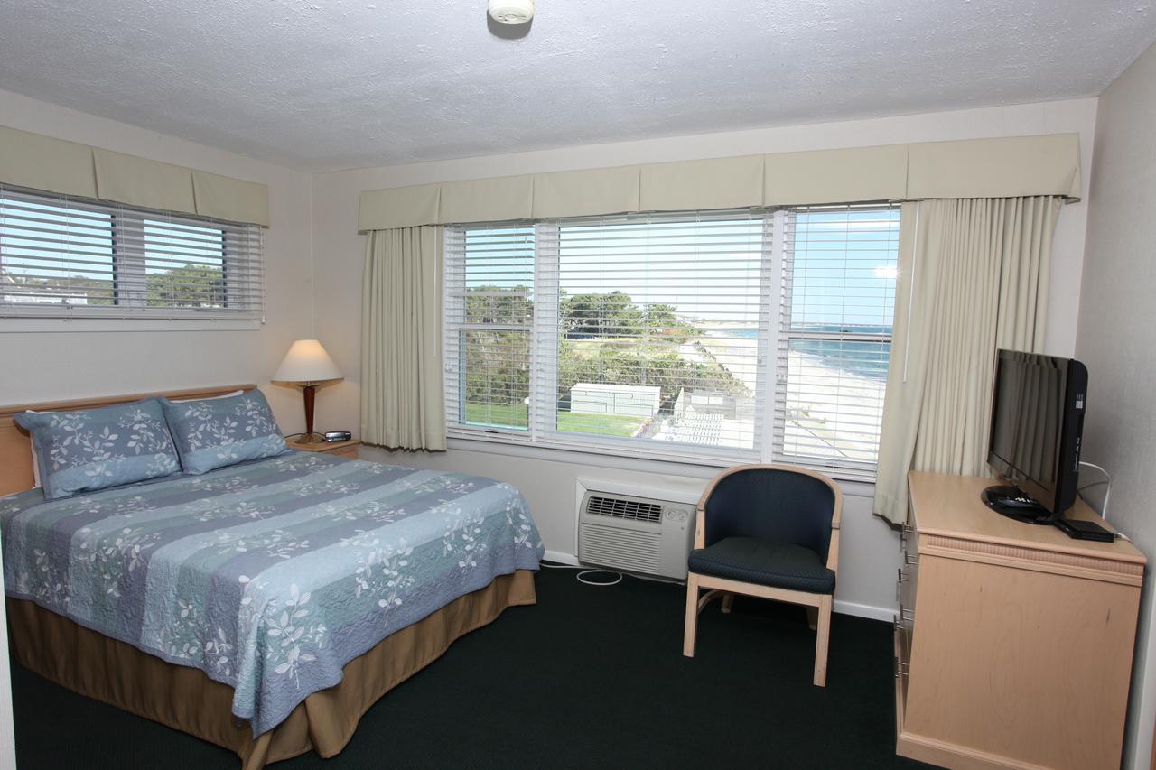 Surfcomber On The Ocean Motel South Yarmouth Exterior photo